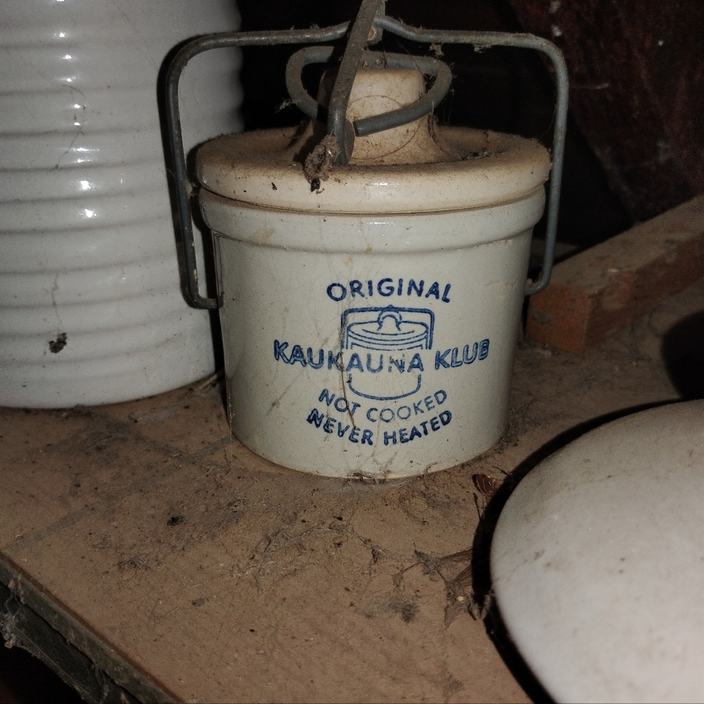 Kaukauna Klub Original Stoneware Cheese Crock - Cream